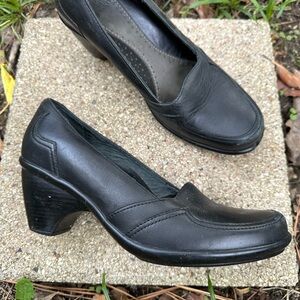 Classic Black Dansko Women's heals